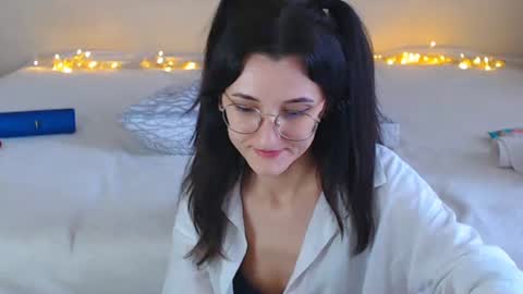 Snapshot of dorotty_ chatting on 5, 3, 2025 Your Dorotty online show from 5, 3, 2025