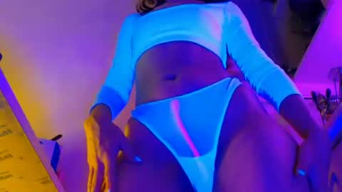 Snapshot of dorotty_ chatting on 12, 10, 2025 Your Dorotty online show from 12, 10, 2025