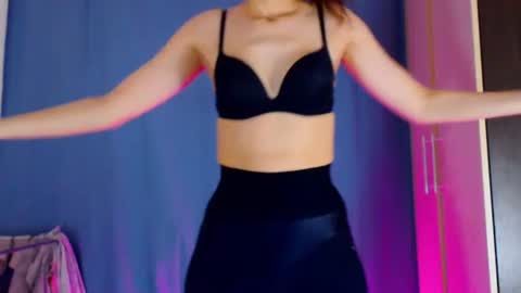 Snapshot of dorotty_ chatting on 17, 10, 2025 Your Dorotty online show from 17, 10, 2025