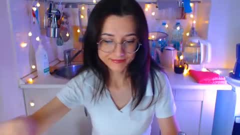 Snapshot of dorotty_ chatting on 3, 11, 2025 Your Dorotty online show from 3, 11, 2025