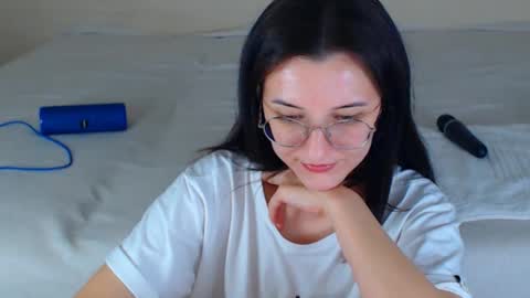 Snapshot of dorotty_ chatting on 16, 11, 2025 Your Dorotty online show from 16, 11, 2025