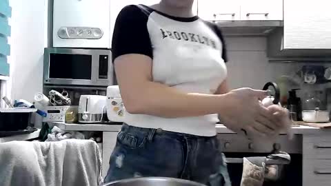 Snapshot of dorrie_ann chatting on 4, 2, 2025 Dorrie Ann online show from 4, 2, 2025