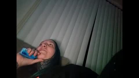 dosedgirl online show from 2, 1, 2025