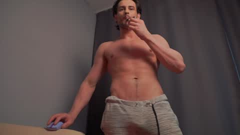 Snapshot of double_luckystrike chatting on 25, 1, 2025 Keen online show from 25, 1, 2025