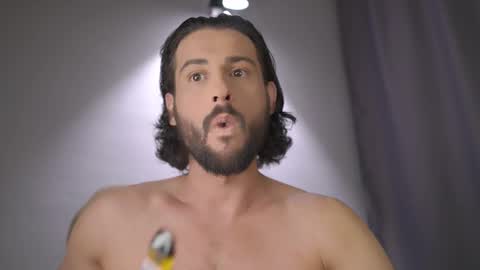 Snapshot of double_luckystrike chatting on 5, 2, 2026 Keen online show from 5, 2, 2026