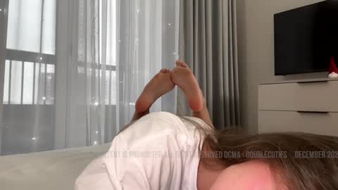 Lana  Eva  dont forget to give us a thumb up online show from 29, 12, 2024