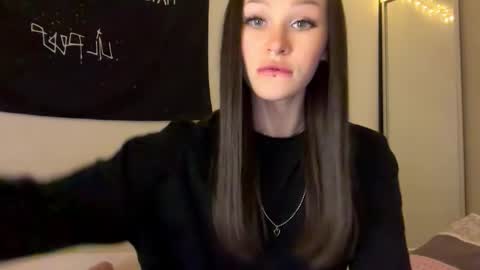 MOLLYYYY dont forget to give me a thumb up online show from 31, 10, 2025