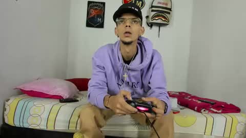 Snapshot of douglas_gallegos chatting on 3, 12, 2024 douglas_gallegos online show from 3, 12, 2024