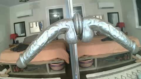 Snapshot of dpthroatorallybi chatting on 16, 11, 2025 dpthroatorallybi online show from 16, 11, 2025