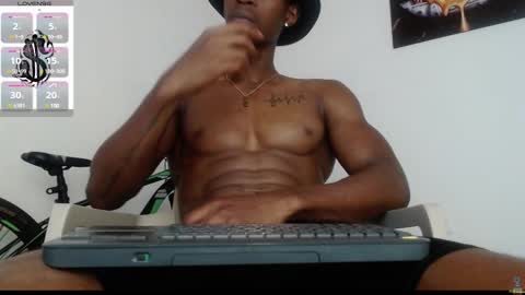 Drake 23 online show from 8, 3, 2025