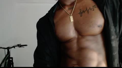 Snapshot of drake_brown_23 chatting on 3, 6, 2026 Drake 23 online show from 3, 6, 2026
