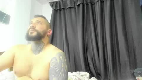 Snapshot of drake_white1 chatting on 13, 5, 2026 drake whitee Independent Model online show from 13, 5, 2026