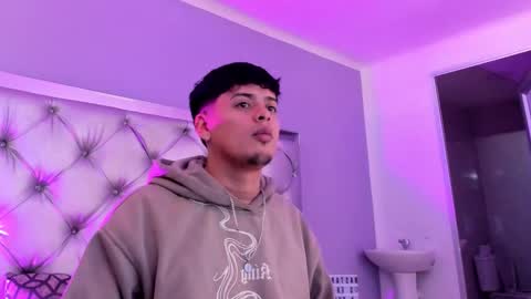 drakeeee online show from 27, 11, 2025