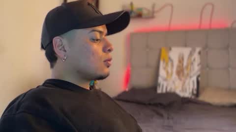 drakeeee online show from 16, 4, 2026