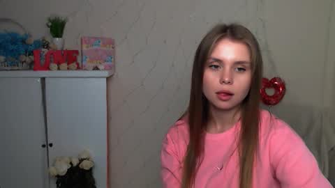 Snapshot of dream_mari chatting on 1, 10, 2025 Mari online show from 1, 10, 2025