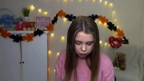 Snapshot of dream_mari chatting on 8, 10, 2025 Mari online show from 8, 10, 2025