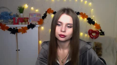 Snapshot of dream_mari chatting on 9, 10, 2025 Mari online show from 9, 10, 2025