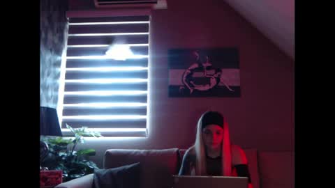 A girl online show from 12, 2, 2025