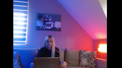 A girl online show from 29, 9, 2025