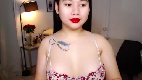 Snapshot of dreamgirlheaven chatting on 17, 12, 2025 Heaven online show from 17, 12, 2025