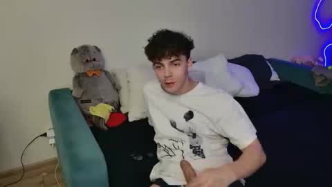 Snapshot of dreamgonetan chatting on 4, 10, 2025 dreamgonetan online show from 4, 10, 2025