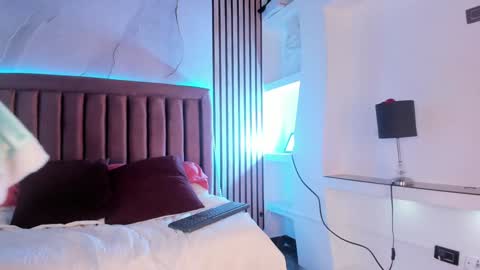 Dream Matell online show from 23, 12, 2024