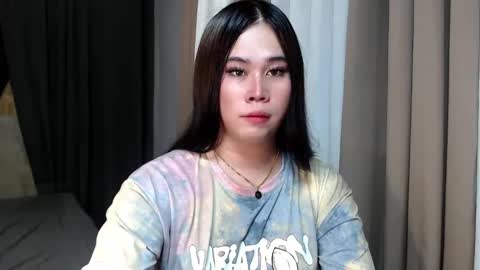 Snapshot of dreammegan chatting on 5, 1, 2025 Stacy DONT FORGET TO FOLLOW ME AND THUMBS UP my wife samgrg2 online show from 5, 1, 2025