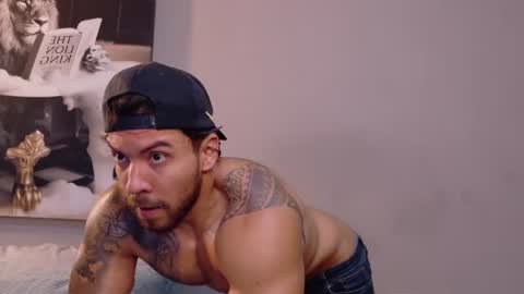 Snapshot of dreammr1 chatting on 13, 7, 2026 cris online show from 13, 7, 2026