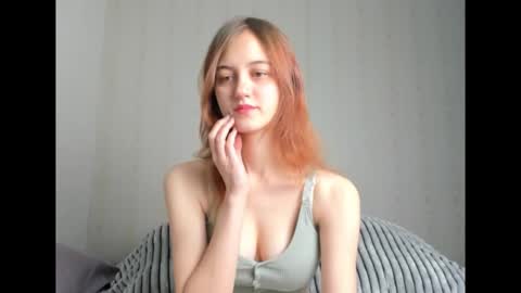 Snapshot of dreamy_pollyyy chatting on 19, 12, 2025 dreamy_pollyyy online show from 19, 12, 2025