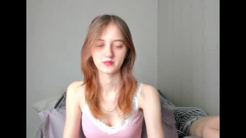 dreamy_pollyyy online show from 16, 2, 2026