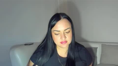 Snapshot of dreamyhousewife1 chatting on 15, 10, 2025 dreamyhousewife1 online show from 15, 10, 2025