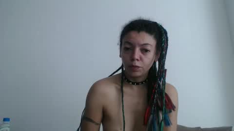 Snapshot of dreamylatina chatting on 11, 11, 2025 DreamyLatina online show from 11, 11, 2025