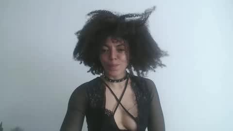 Snapshot of dreamylatina chatting on 9, 5, 2026 DreamyLatina online show from 9, 5, 2026