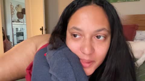 Snapshot of dreamyriri chatting on 3, 12, 2024 RIRI OR DREAMY online show from 3, 12, 2024