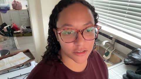 Snapshot of dreamyriri chatting on 31, 12, 2024 RIRI OR DREAMY online show from 31, 12, 2024