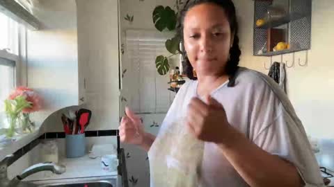 Snapshot of dreamyriri chatting on 18, 1, 2025 RIRI OR DREAMY online show from 18, 1, 2025