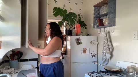 Snapshot of dreamyriri chatting on 1, 2, 2025 RIRI OR DREAMY online show from 1, 2, 2025