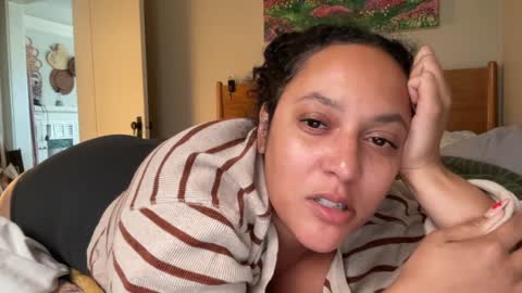 Snapshot of dreamyriri chatting on 8, 2, 2025 RIRI OR DREAMY online show from 8, 2, 2025