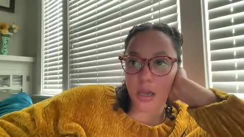 Snapshot of dreamyriri chatting on 9, 2, 2025 RIRI OR DREAMY online show from 9, 2, 2025