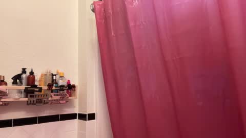 Snapshot of dreamyriri chatting on 11, 2, 2025 RIRI OR DREAMY online show from 11, 2, 2025