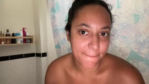 Snapshot of dreamyriri chatting on 9, 9, 2025 RIRI OR DREAMY online show from 9, 9, 2025