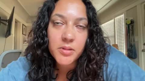 Snapshot of dreamyriri chatting on 17, 9, 2025 RIRI OR DREAMY online show from 17, 9, 2025