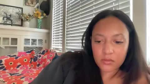 Snapshot of dreamyriri chatting on 29, 10, 2025 RIRI OR DREAMY online show from 29, 10, 2025