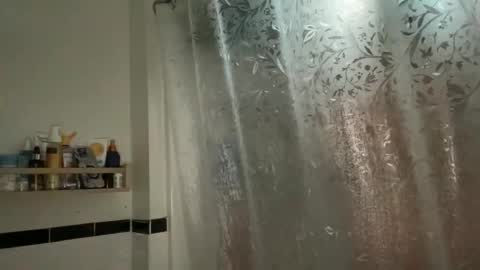 RIRI OR DREAMY online show from 1, 2, 2026