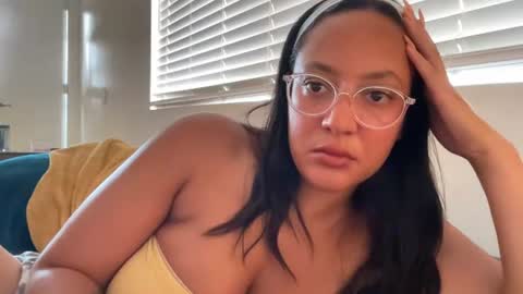 Snapshot of dreamyriri chatting on 28, 7, 2026 RIRI OR DREAMY online show from 28, 7, 2026