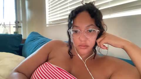 Snapshot of dreamyriri chatting on 29, 7, 2026 RIRI OR DREAMY online show from 29, 7, 2026
