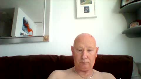 drewboy292455 online show from 22, 2, 2026