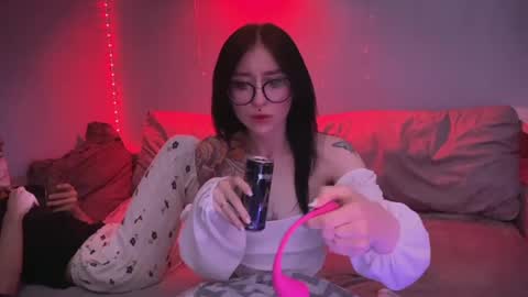 Tara  Sonny online show from 16, 2, 2025