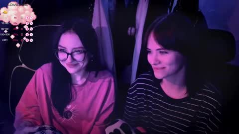 Tara  Sonny online show from 4, 10, 2025