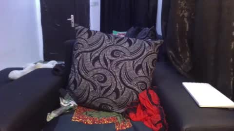 dripping_luna online show from 1, 2, 2025